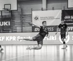 3-2