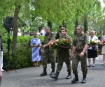 06-03-12-1083