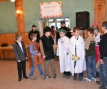 06-03-12-083
