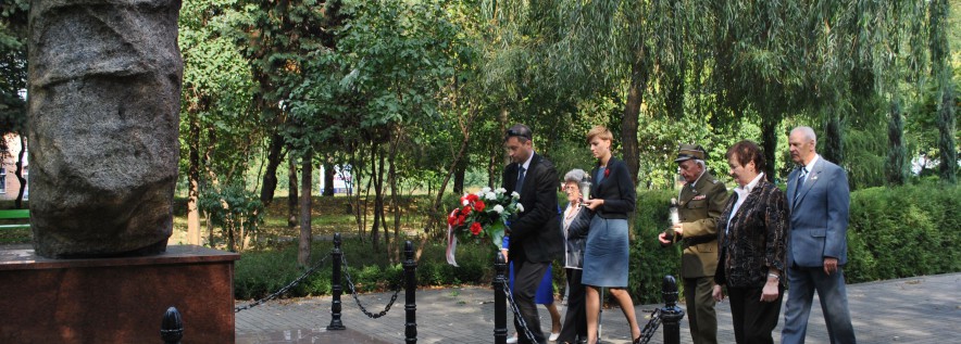 Oddali hołd poległym