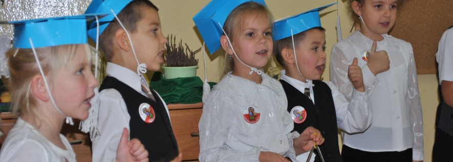 Są już uczniami… w Sycynie odbyło się ślubowanie i Dzień Patrona