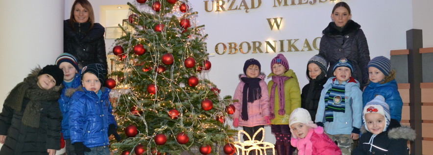 Mali Mikołaje odwiedzają burmistrza