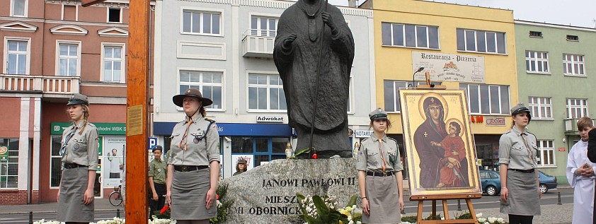 Krzyż Światowych Dni Młodzieży w Obornikach – relacja Młodzieży Parafii Farnej