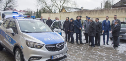 Nowy radiowóz dla obornickich policjantów