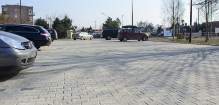 Nowe parkingi przy ulicy Obrzyckiej