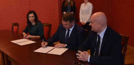 Umowa podpisana – kolejny milion dofinansowania dla Gminy Oborniki stał się faktem