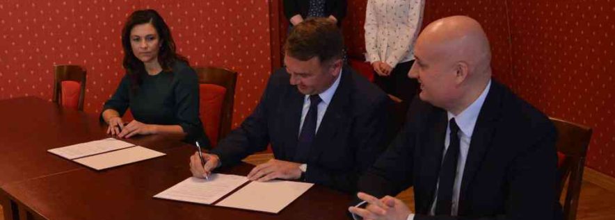 Umowa podpisana – kolejny milion dofinansowania dla Gminy Oborniki stał się faktem