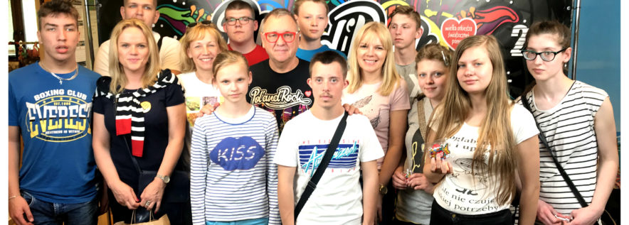 Uczniowie z Kowanówka z wizytą u Jurka Owsiaka