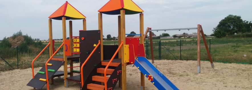 Nowe place zabaw na wakacje