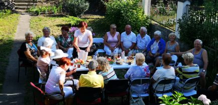 Piknik w klubowym ogródku