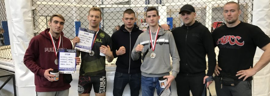 Zawodnicy MMA z Obornik ze srebrnymi medalami