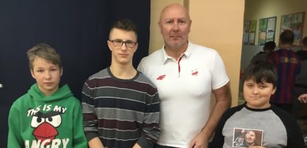 Spotkanie w ZSS Kowanówko z Szymonem Ziółkowskim-mistrzem olimpijskim w ramach kampanii #tacyjakmy