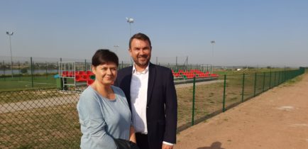 Stadion w Objezierzu ogrodzony