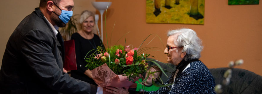 O patriotyzmie dziś i jutro. Burmistrz Obornik z wizytą u Bohaterki