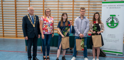 Młodzi rzemieślnicy nagrodzeni