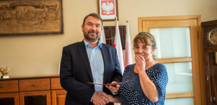 Podpisano umowę na budowę ulicy Powstańców Wielkopolskich w Rożnowie
