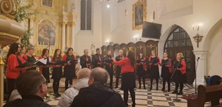 Kolędowali z chórem Pro Musica