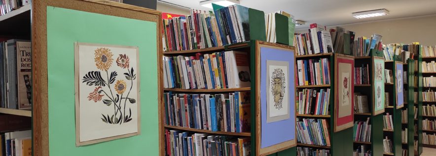 Wycinanki, wyklejanki w bibliotece pedagogicznej