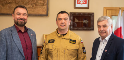 Gmina dofinansuje zakup wozu specjalnego dla straży pożarnej