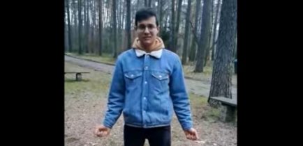 Mateusz Dąbkiewicz recytuje „Obóz głodowy pod Jasłem” Wisławy Szymborskiej