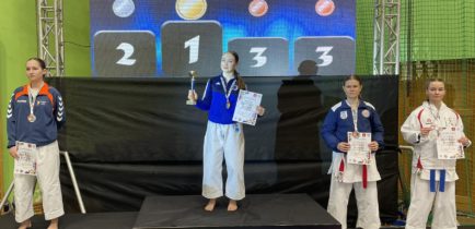 Udany start zawodników Obornickiego Klubu Karate