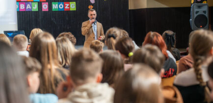 Woda na froncie – edukacyjne wykłady dla uczniów Szkoły Podstawowej nr 4 w Obornikach