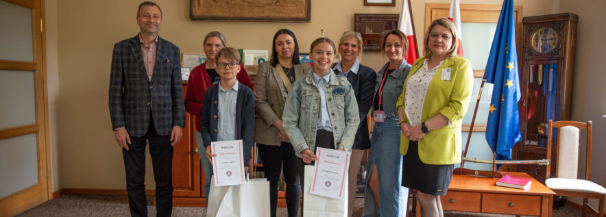 „Palić, nie palić – oto jest pytanie?” – rozstrzygnięcie konkursu plastycznego dla uczniów klas V