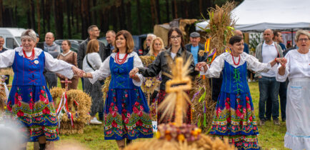Deszczowe, lecz radosne Dożynki w Słonawach