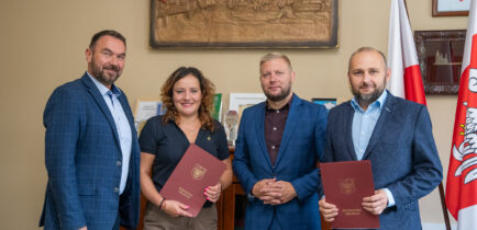 Aktualności - Wkrótce nowa droga w Uścikówcu
