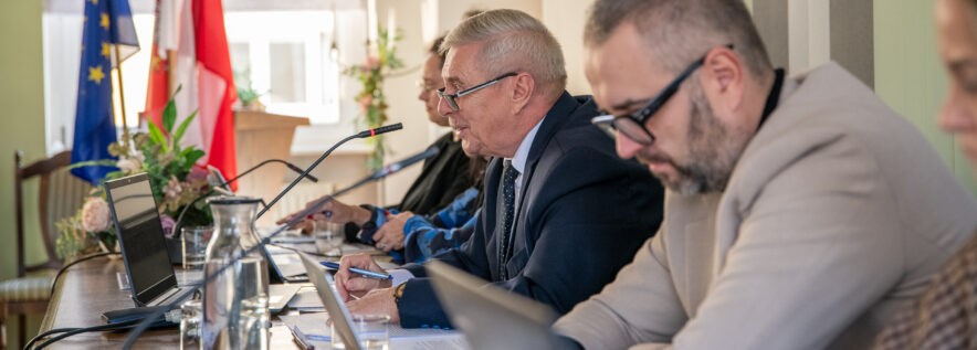 Finanse, oświata i współpraca międzygminna w centrum uwagi Rady Miejskiej