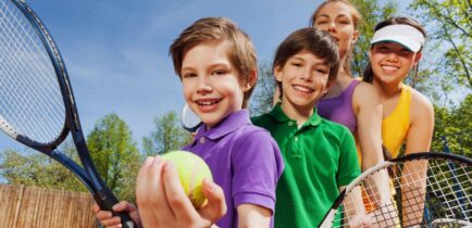 Aktualności - Tenis dla każdego! Bezpłatne zajęcia dla dzieci i młodzieży w Maniewie i Rożnowie