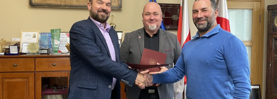 Nowy chodnik w Bogdanowie – umowa podpisana!