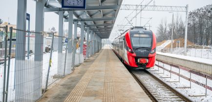 Aktualności - Inwestycje kolejowe i drogowe w Obornikach – briefing Ministra Infrastruktury