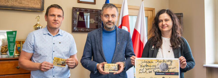 #PrzypnijGuzikPamięci