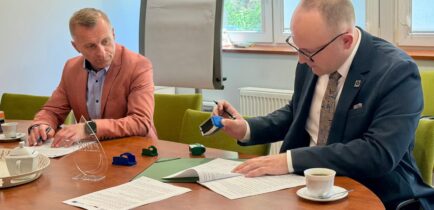 Aktualności - PWiK podpisało umowę na modernizację sieci wodociągowej za 2 mln zł