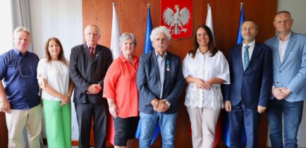 Aktualności - Mense Vos odznaczony Krzyżem Kawalerskim Orderu Zasługi Rzeczypospolitej Polskiej
