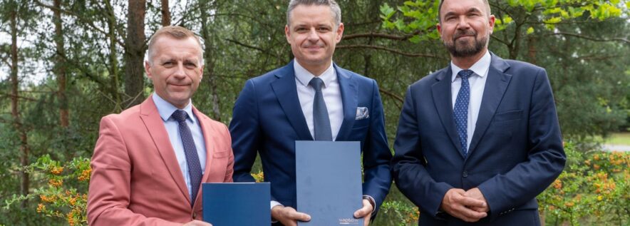 Dwie umowy dla PWiK Oborniki. Edukacja ekologiczna i nowa tężnia przy CRO