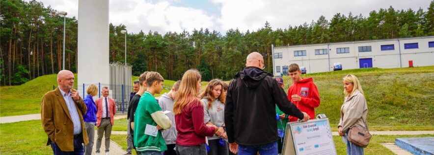 Ponad 300 uczniów poznało drog